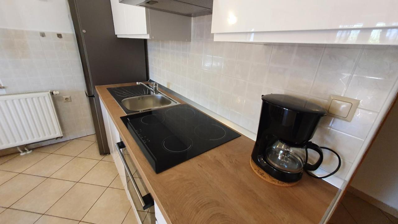 Apartment Nevenka クルク エクステリア 写真
