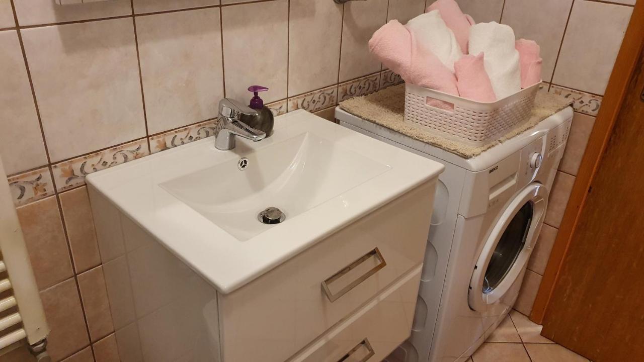 Apartment Nevenka クルク エクステリア 写真